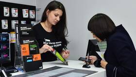 Как узнать номер телефона Tele2 другого человека в Инсити